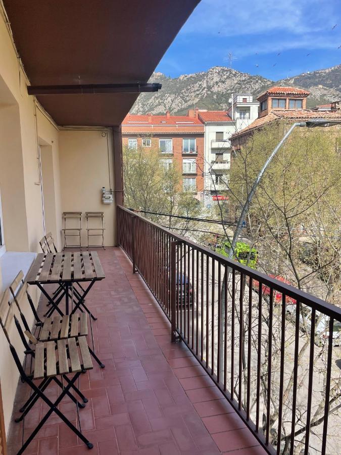 Apartamento Centrico En Berga - Alberga Exterior foto